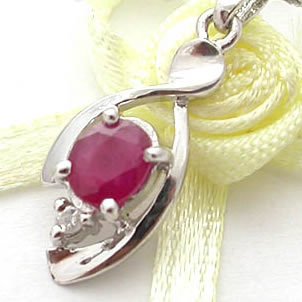 Brand 'LIYING' Elengant 925 Sterling Silver Pendant with Natural Ruby