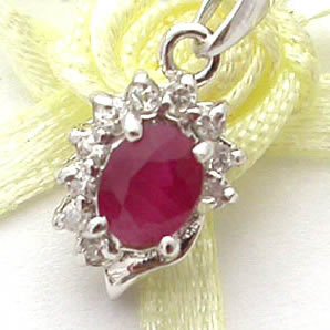 Brand 'LIYING' Elengant 925 Sterling Silver Pendant with Natural Ruby