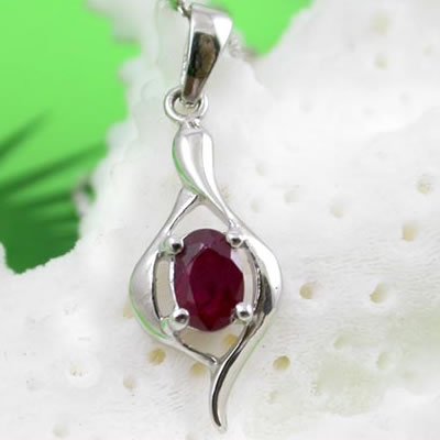 Brand 'LIYING' Charming 925 Sterling Silver Pendant with Natural Ruby