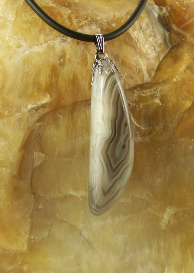 Botswana Agate pendant with outstanding lines!