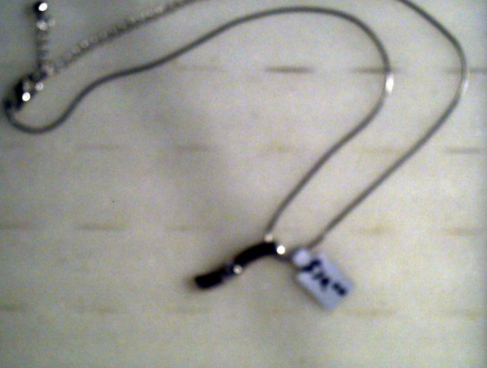 20" silver Necklass w/pendant + clear stone 10.00