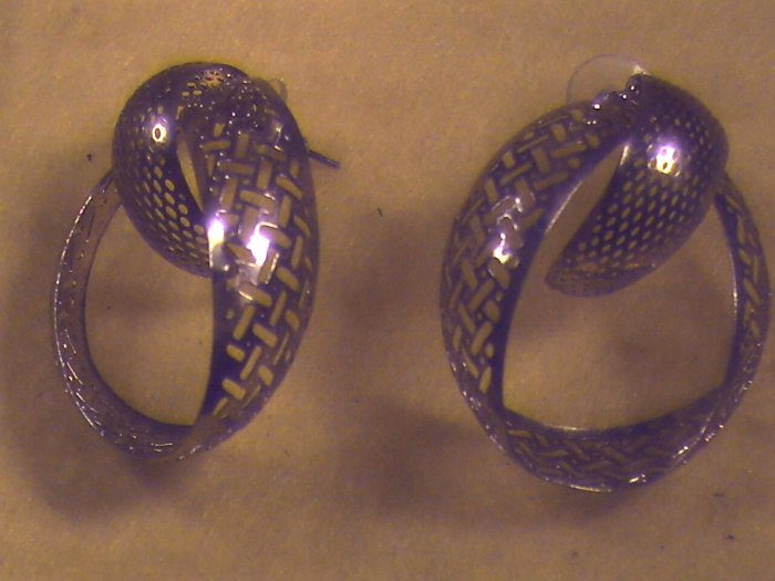 Silver Filligre Pierced Earrings (011)
