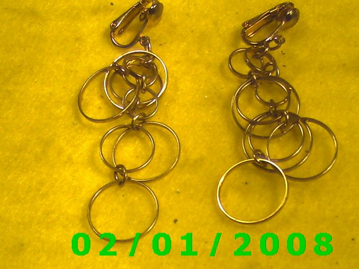 Gold w/Circles Clip On Earrings