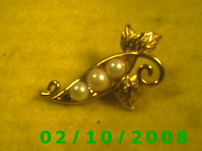 Floral Gold n Pearls Hat Pin