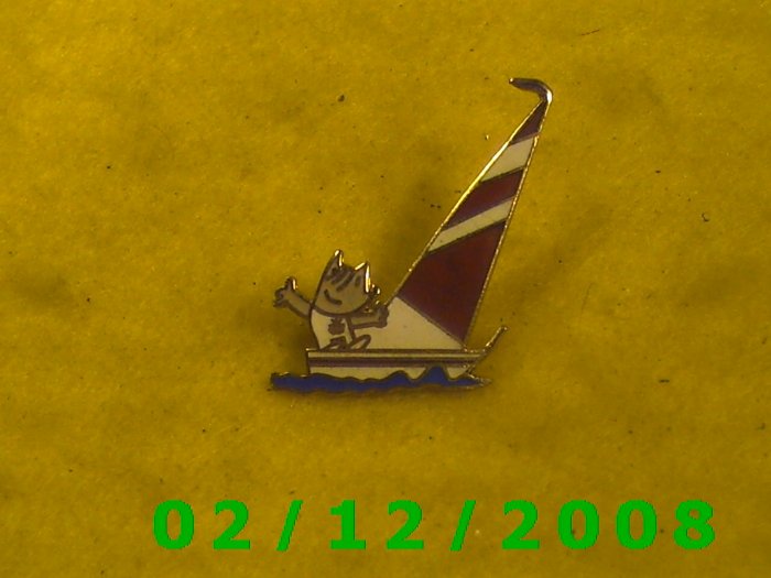 1988 Sailboat Hat Pin