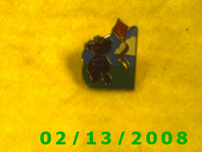Bear Flying Kite Hat Pin