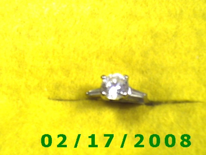 Ring Sterling w/large cz. size 7 (F004)