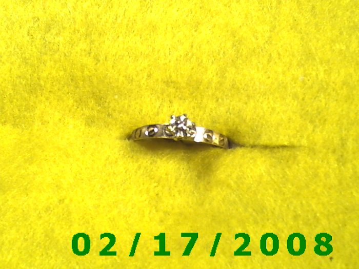 Ring Solid Gold, 10kt w/genuine diamond size 8 (F009)
