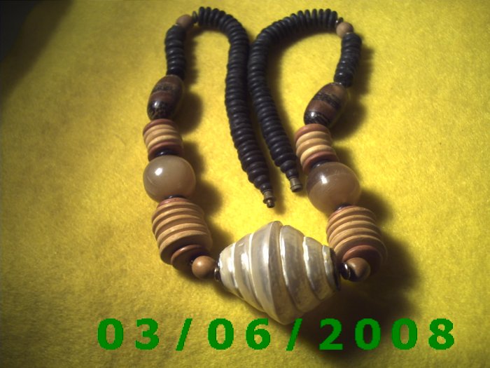 25" Bead Necklace w/screw connector (017)