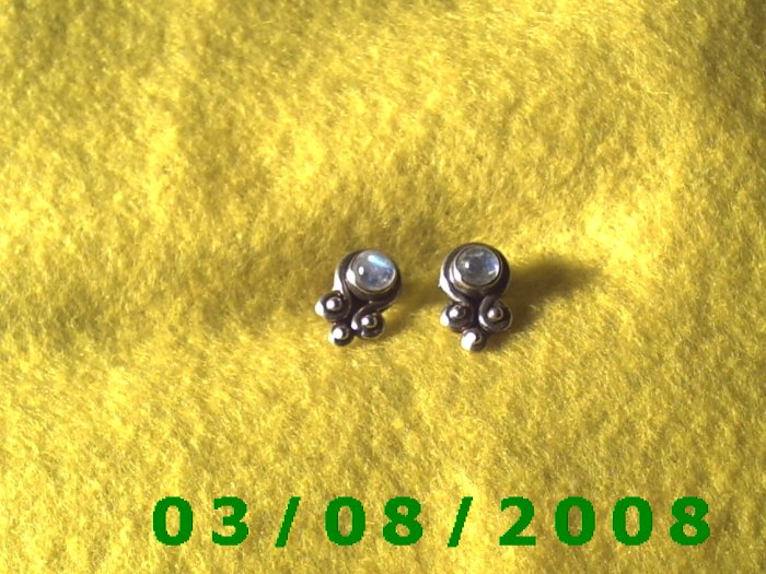 .925 Silver Earrings w/opal stone (009)