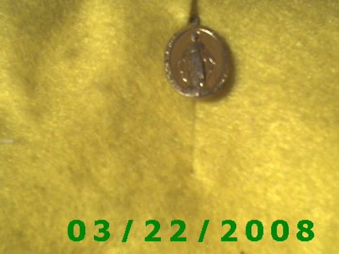 1/2 x 3/4" Gold Cathlic Medal (R006) (007)