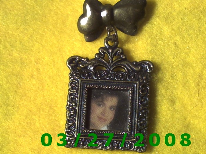 Bronze Square Picture Frame Pin (005)