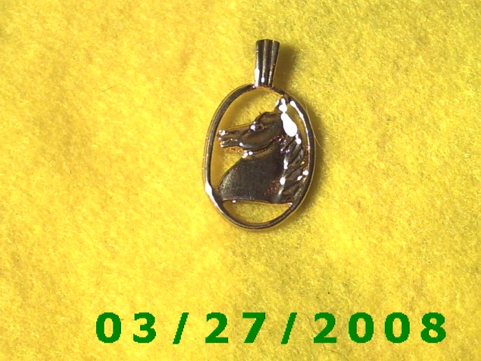 Gold Horse Head Pendants or Charm (010)