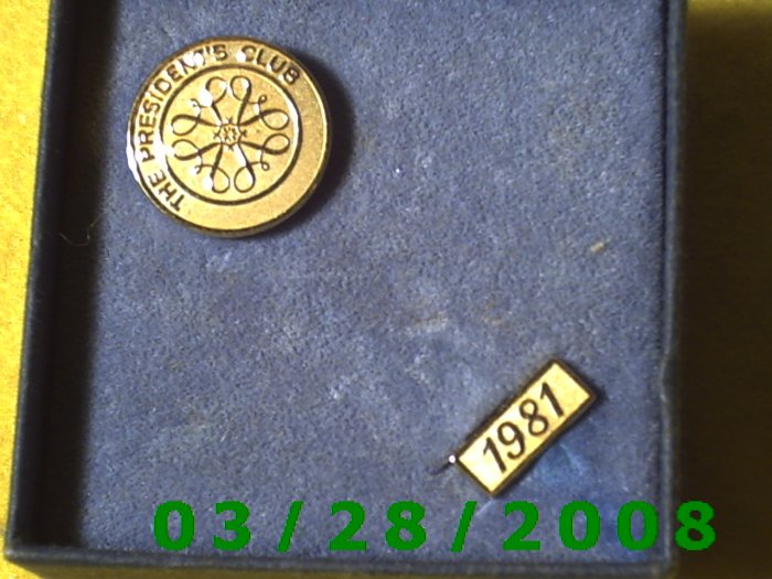 Gold Avon Pin "The Presidents Club" 1981 (018)