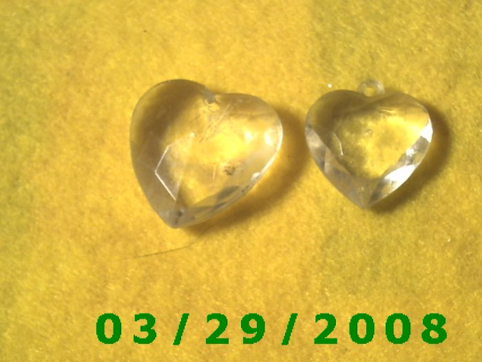 2ea Crystal Heart Charms (003)