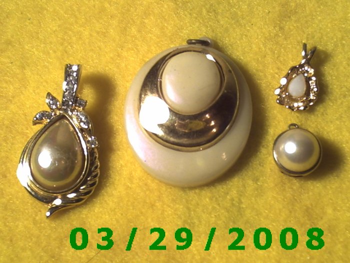 4ea Charms (010)