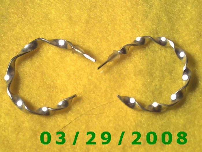 1 3/16" Silver Hoop Pierced Earrings (028)