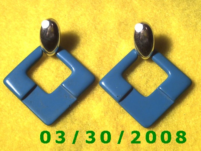 Silver n Blue Pierced Earrings (037)