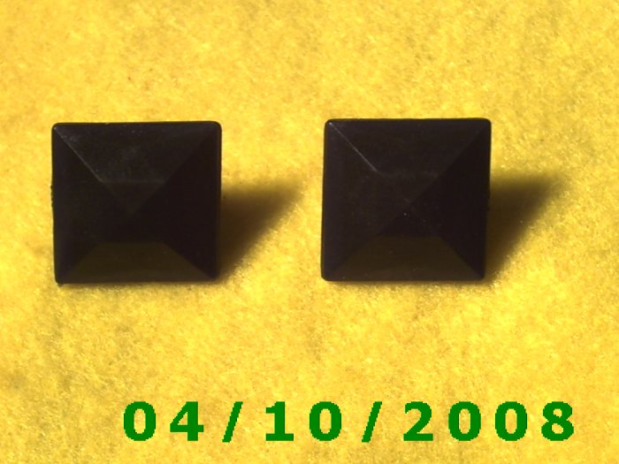 Square Black Pierced Earrings Q006