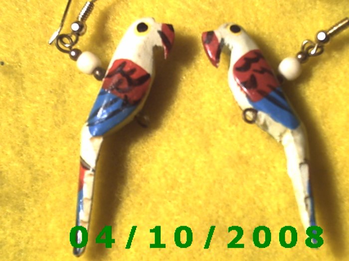 Wooden Parrots Pierced Earrings Q012