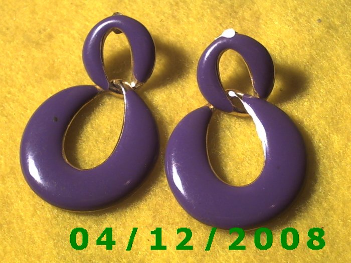 1 1/4 x 2" Gold and Lavender Pierced Earrings Q1012