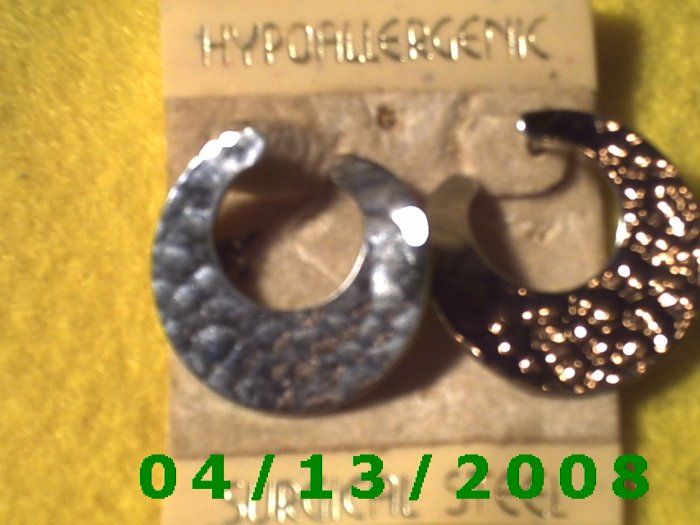 Round Silver Pierced Earrings Q2019