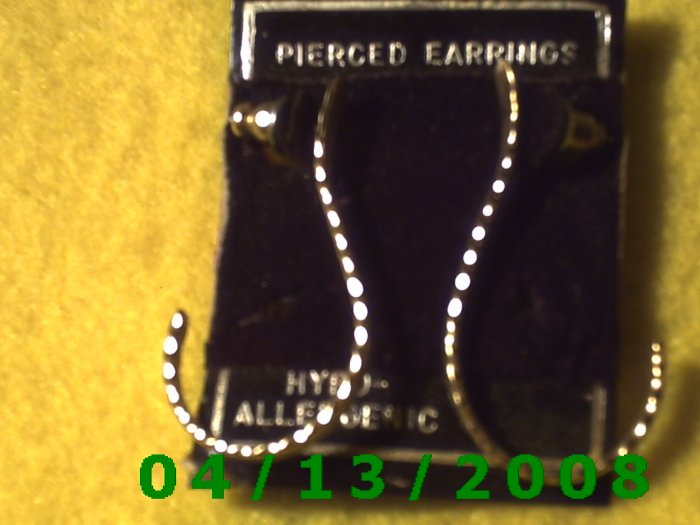 Gold Pierced Earrings Q2016