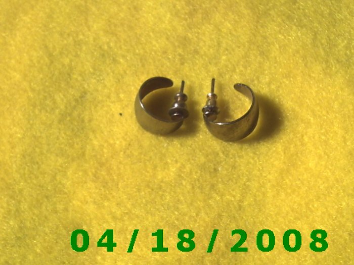Silver Hoop Pierced Earrings Q3A002
