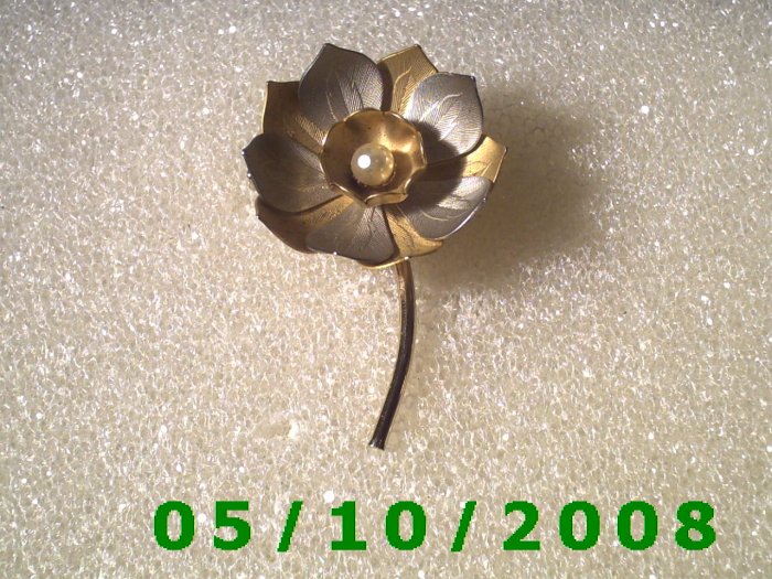 Flower Pin (103)