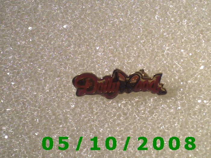 Dolly Wood Pin A017