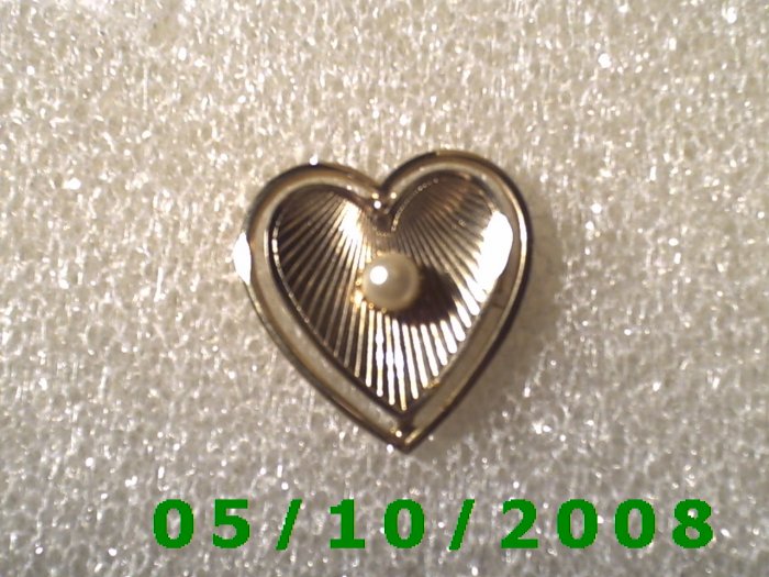 Gold Heart w/Pearl Pin (A072)