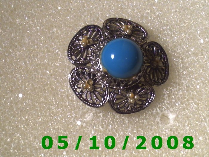 Silver Filligre w/Blue Stone Pin A089