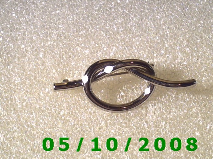 Silver Knot Pin A066