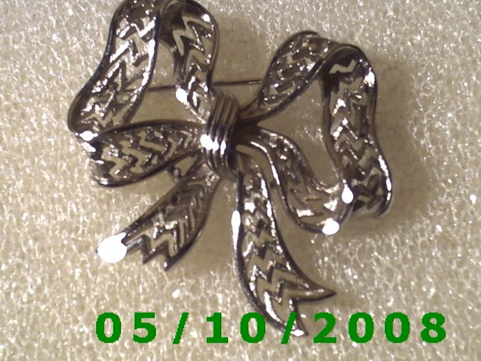 Silver Bow Pin