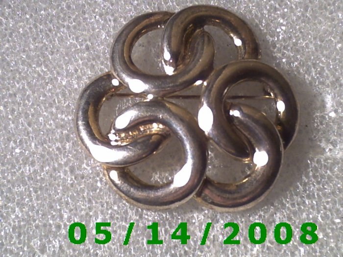 Silver Circles Pin B020