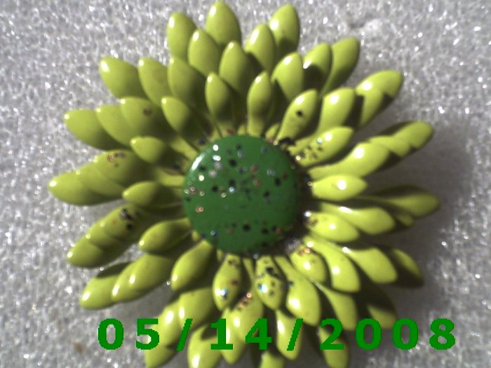 Flower Pin B008