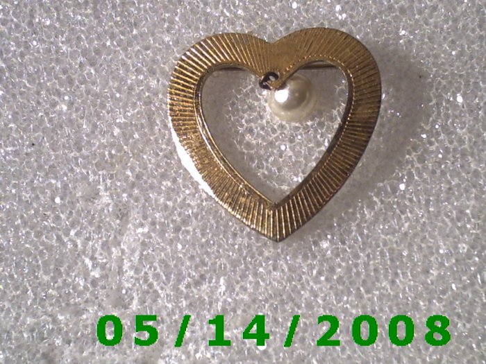Gold Heart n Pearl Pin B003