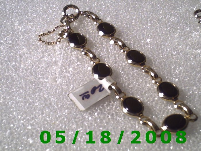 8" Gold Plated Bracelett w/Black Stones (005) (055)