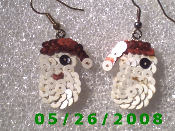 Sequined Santa Pierced Earrings C004