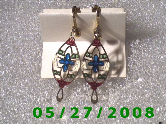 Gold w/charm Clip On Earrings D011