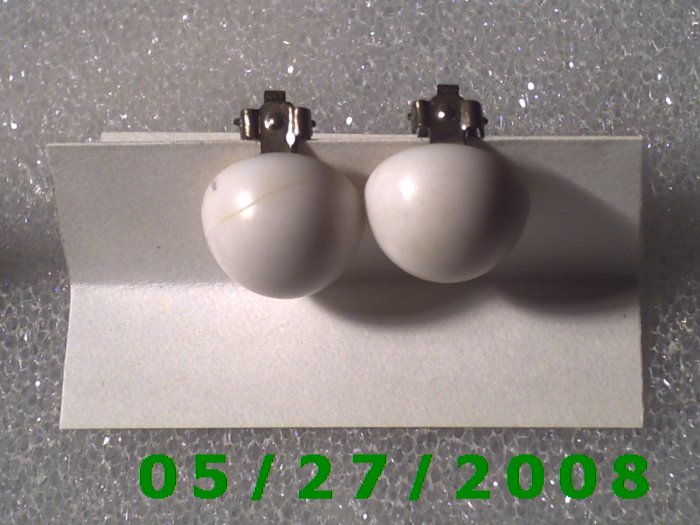 Silver w/White Stone Clip On Earrings D009