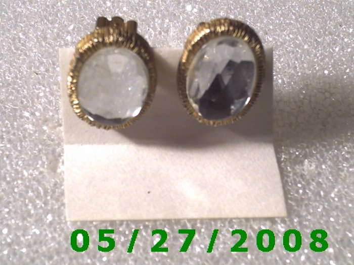 Gold w/Clear Stone Clip On Earrings D025 1006