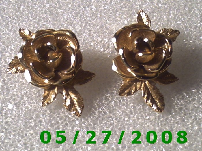 Gold Rose Clip On Earrings signed Sarah Cov D032