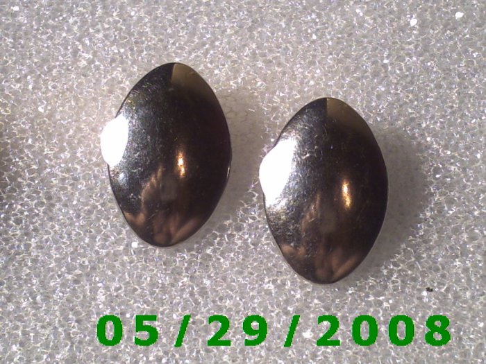 Silver Clip On Earrings D040
