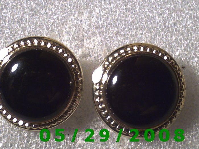 Silver n Black Clip On Earrings D052
