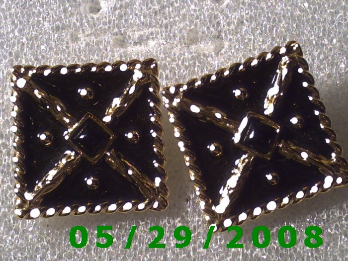 Gold n Black Clip On Earrings D053