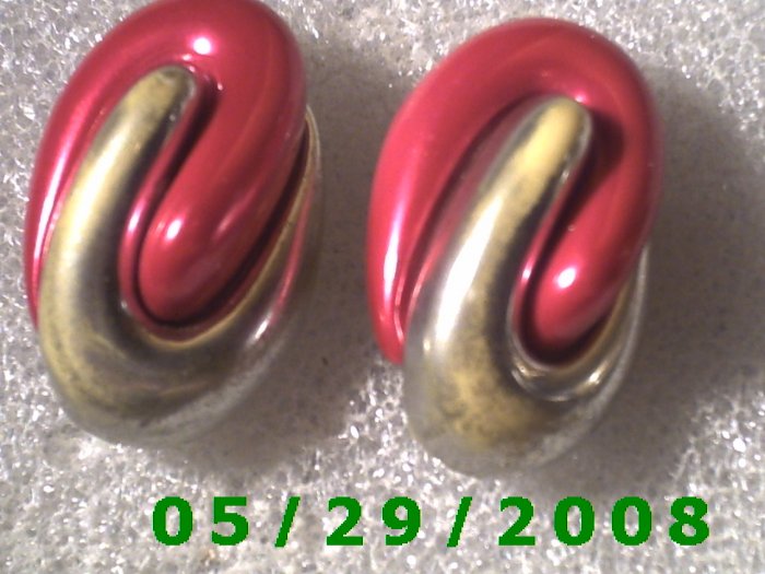 Red n Silver Clip On Earrings D057
