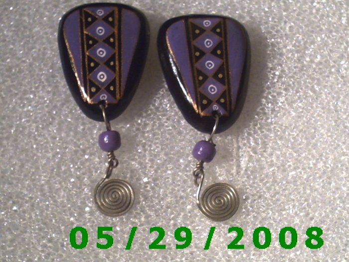 Black n Violet Clip On Earrings D063