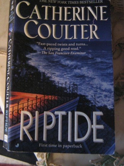 Riptide ~ Catherine Coulter ~ 2001 PB ~ New York Times Bestseller