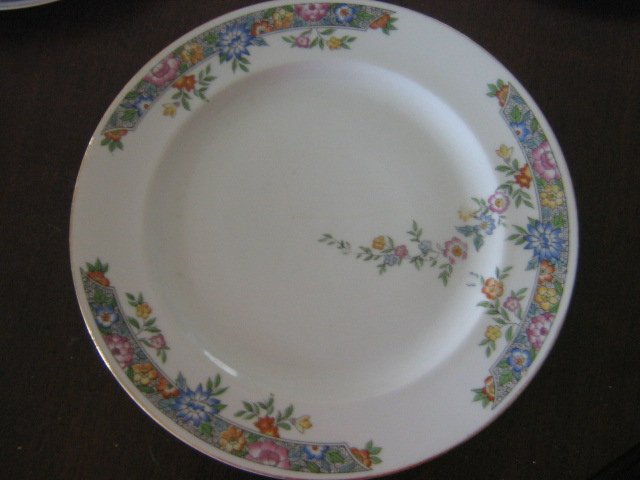 Hutschenreuther Selb Bavaria Dinner Plate Floral Craft Moasic
